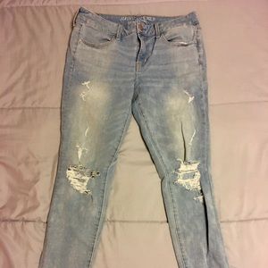 American Eagle Light Wash Jeans size 10